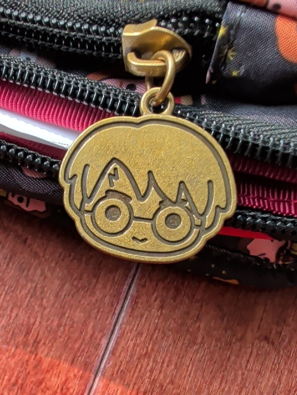 Harry Potter Ju-ju-be Crossbody Bag - Picture 6 of 7